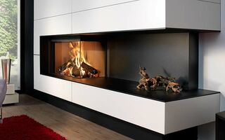 La cheminée Heat Pure 90 3 côtés est un des foyers à bois les plus esthétiques disponibles sur le marché.